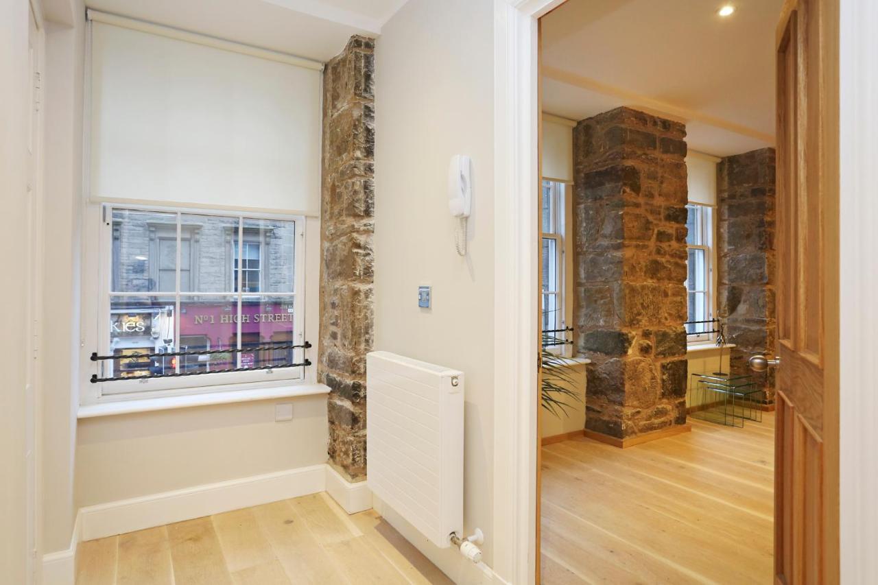 Joivy Elegant Home At The Heart Of The Royal Mile 에든버러 외부 사진