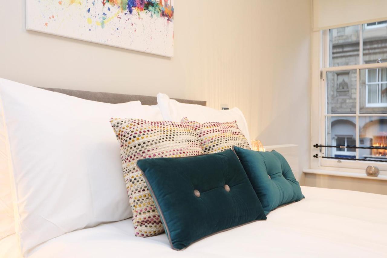 Joivy Elegant Home At The Heart Of The Royal Mile 에든버러 외부 사진