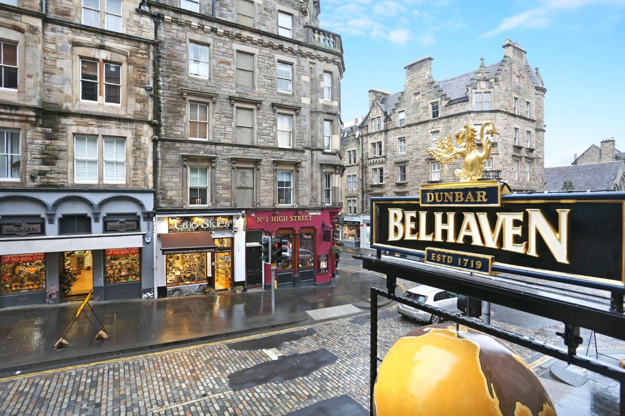 Joivy Elegant Home At The Heart Of The Royal Mile 에든버러 외부 사진