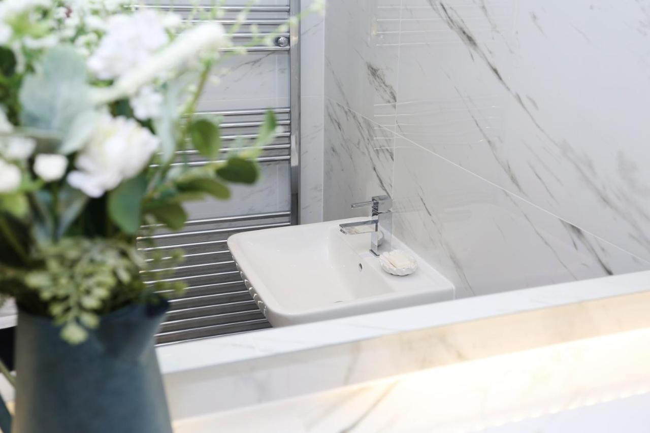 Joivy Elegant Home At The Heart Of The Royal Mile 에든버러 외부 사진